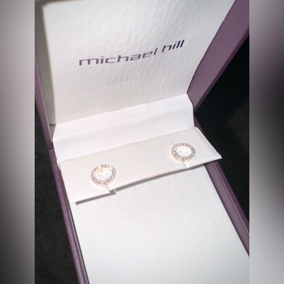 Michael Hill 925 Sterling Silver Circle Stud Earrings - Picture 6 of 8